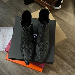 Fabulous grey snake skin dress booties comes with dust cover